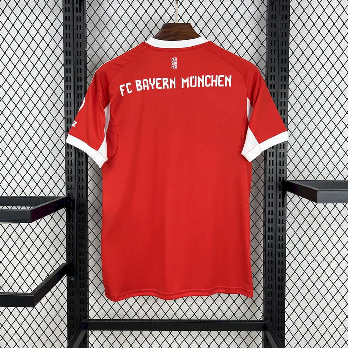 25/26 BAYERN MUNICH HOME KIT